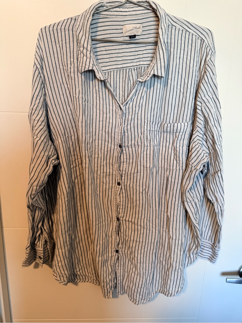 Universal Thread Long Sleeve Button-Down Shirt in White and Blue Stripes